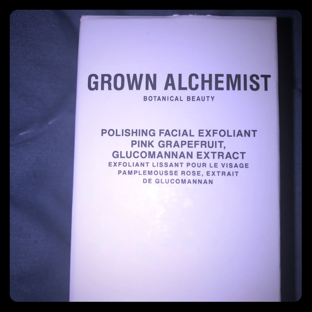 Facial Exfoliant. Grown Alchemist Polishing Pink
